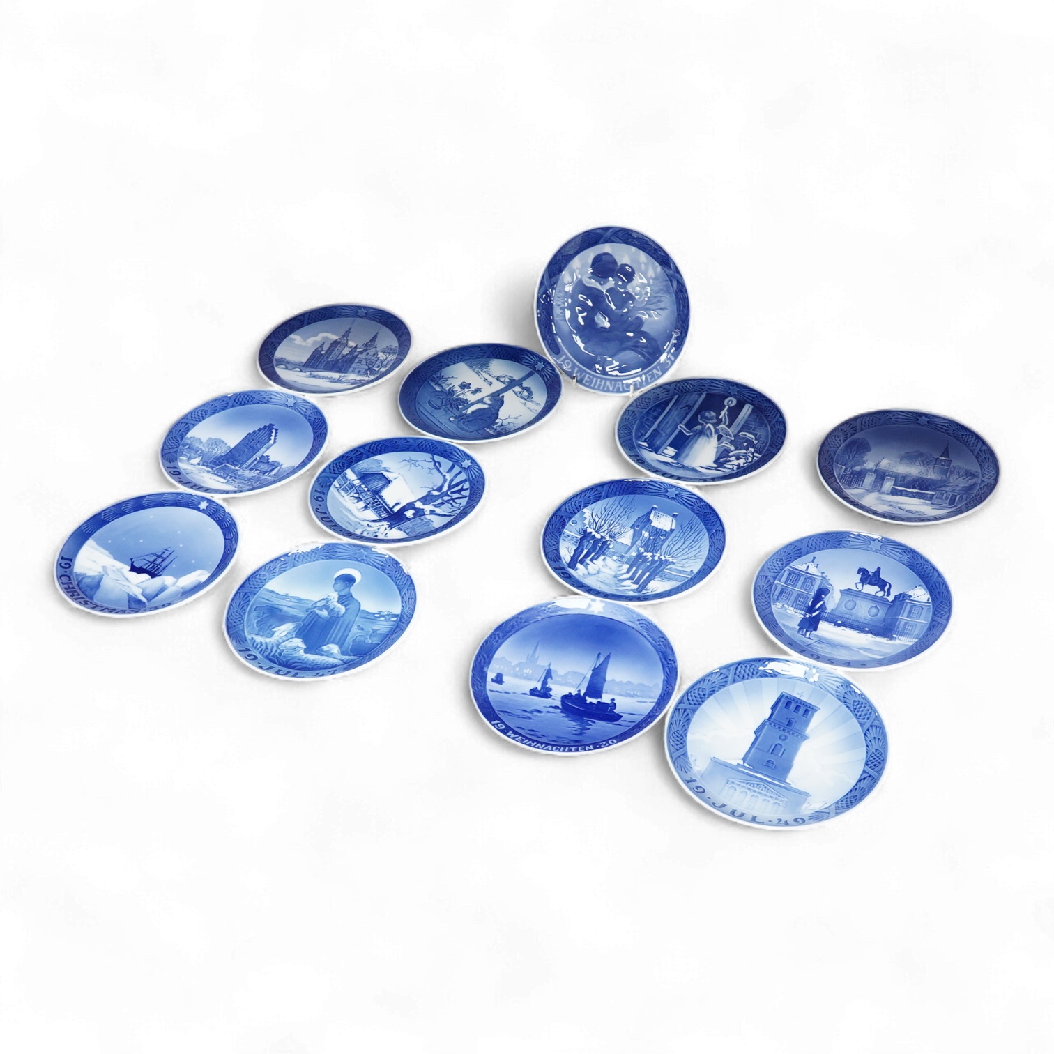 Thirteen Royal Copenhagen Christmas plates to include 1930, 1939, 1949, 1950 and 1951, 18cm in diameter